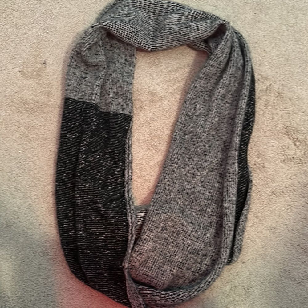 White and warren black and grey circle cashmere scarf.